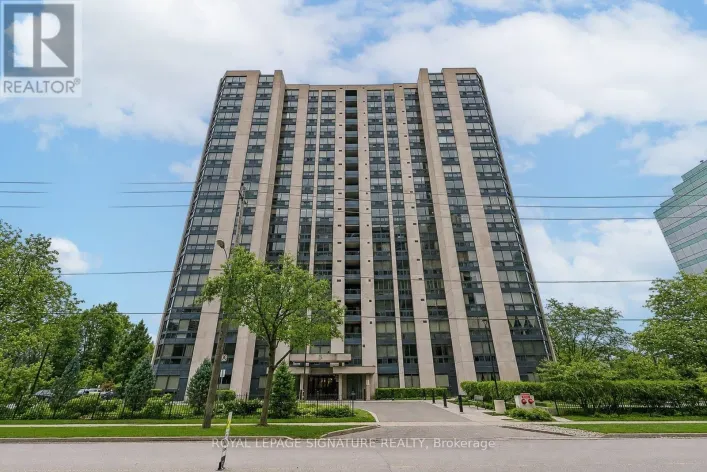 205 - 5 KENNETH AVENUE, Toronto