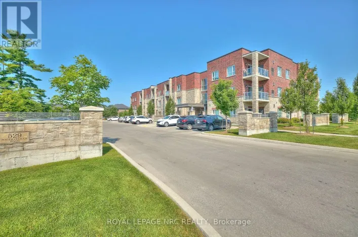 Apartment for sale: 205 - 529 SOUTH PELHAM ROAD, Welland