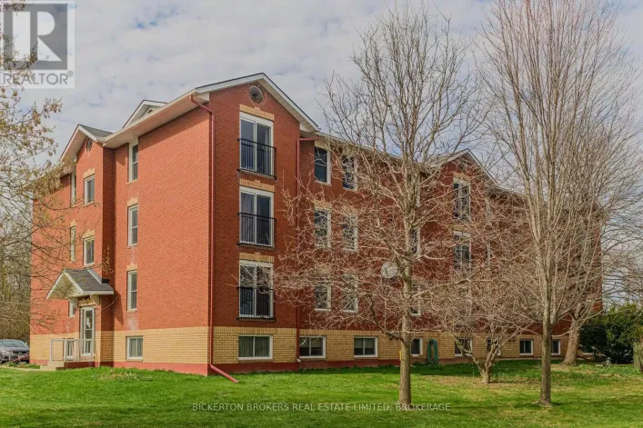 205 - 540 TALBOT PLACE, Gananoque