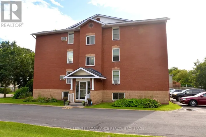 205 - 540 TALBOT PLACE, Gananoque