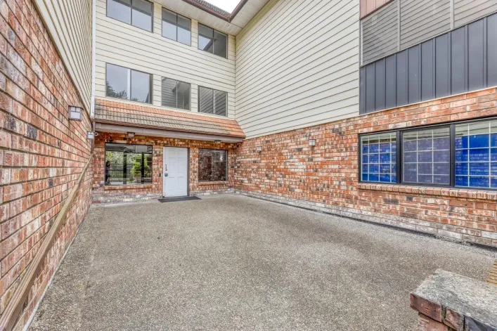 205 7426 138TH, Surrey