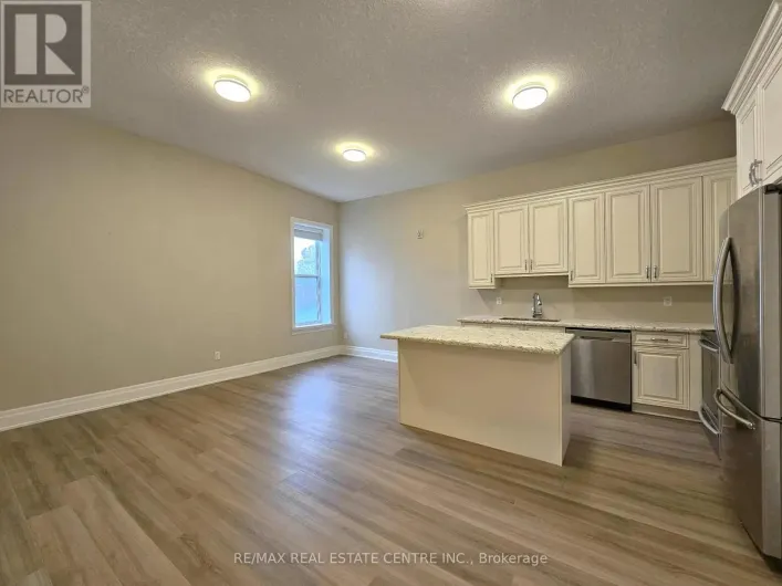 205 - 757 KING STREET E, Cambridge