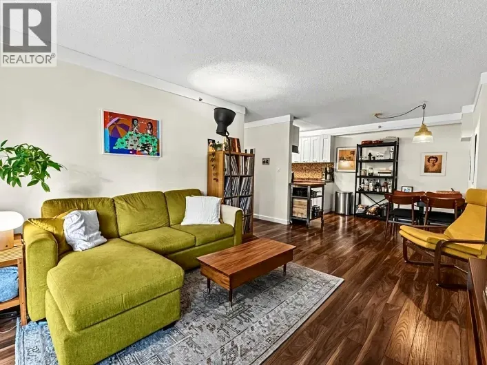 Apartment for sale: 205 825 E 7TH AVENUE, Vancouver