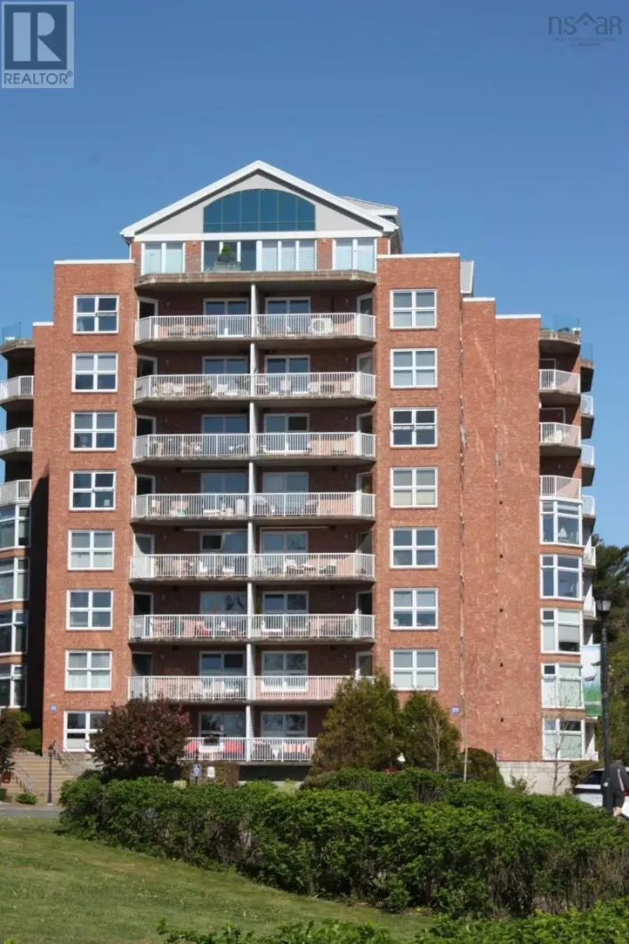 205 89 Waterfront Drive, Bedford