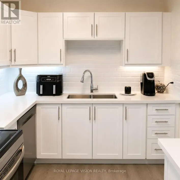 205 - 895 KENNEDY ROAD, Toronto