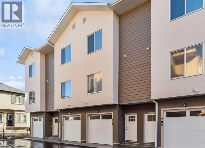 205, 95 Saddlecrest Circle NE, Calgary