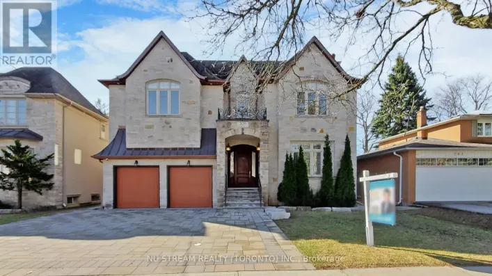 205 BYNG AVENUE, Toronto