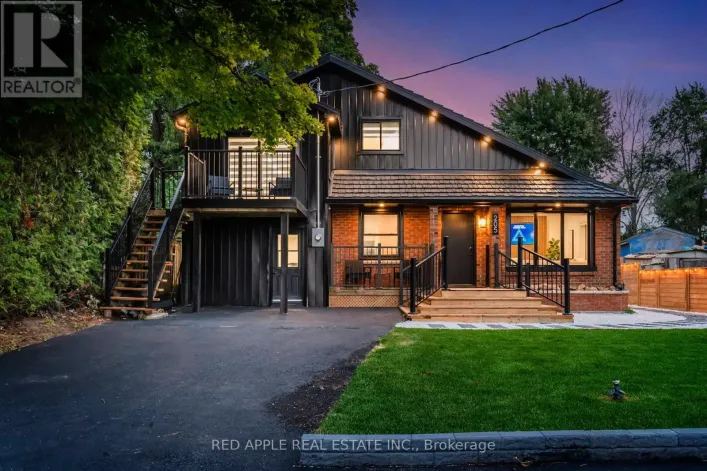 205 HOYT AVENUE, Tay