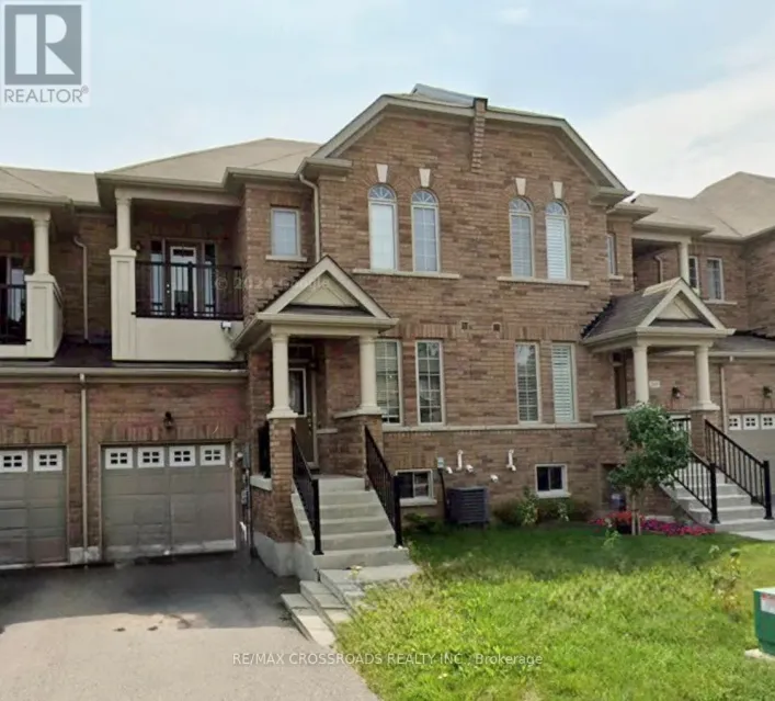 205 LAKER COURT, Newmarket
