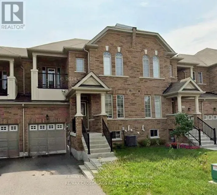 205 LAKER COURT, Newmarket
