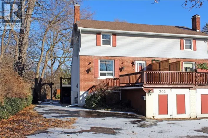 205 MAIN Street E, Grimsby