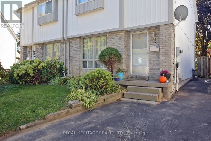 205 NORTHMINSTER COURT, Oshawa