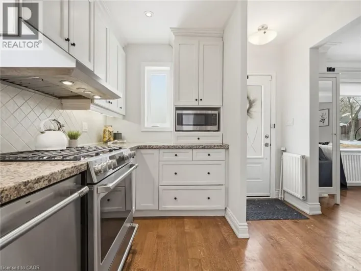 205 PRINCE EDWARD Drive S, Toronto