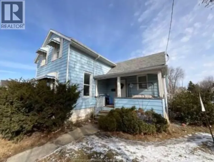 205 ST. CLAIR, Chatham