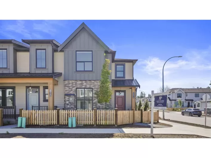 20510 76 AVENUE, Langley