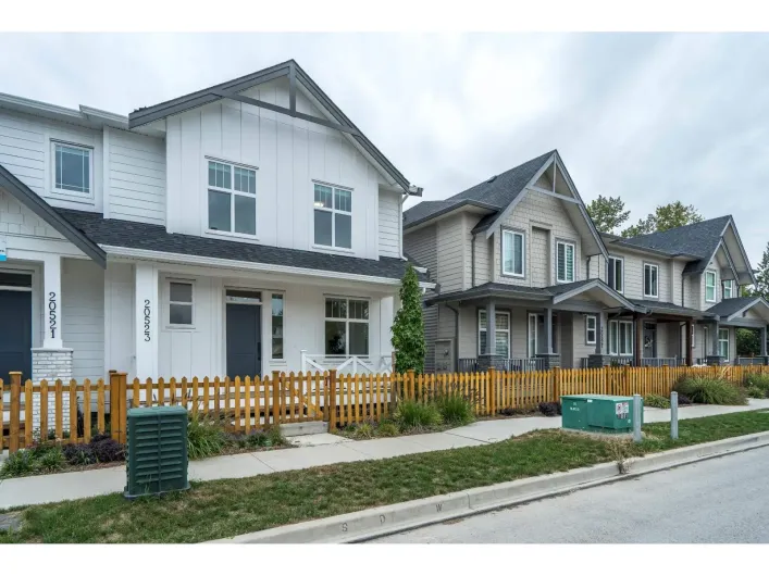 20517 76 AVENUE, Langley