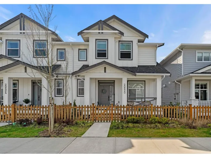 20520 76A AVENUE, Langley