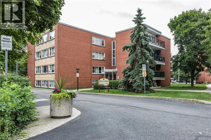 2054 COURTLAND Drive Unit# 405, Burlington