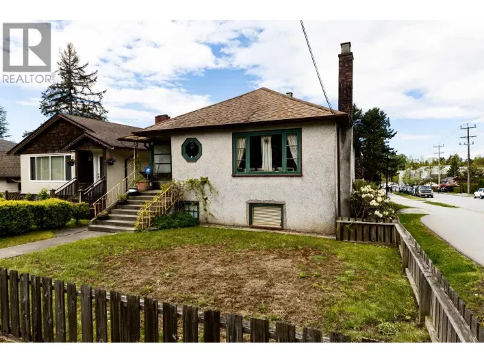 2057 MAHON AVENUE, North Vancouver