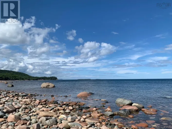 2058 New campbellton Road, Cape Dauphin