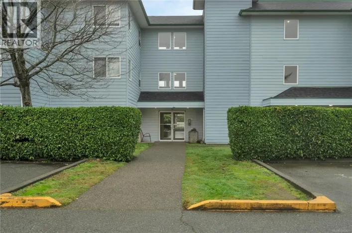 205A 698 Aspen Rd, Comox