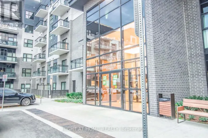 206 - 102 GROVEWOOD COMMON CIRCLE, Oakville