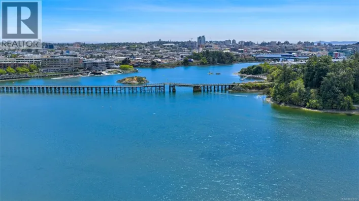 206 103 Gorge Rd E, Victoria