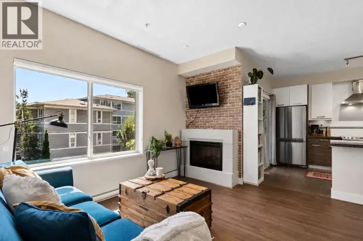 206 1273 MARINE DRIVE, North Vancouver