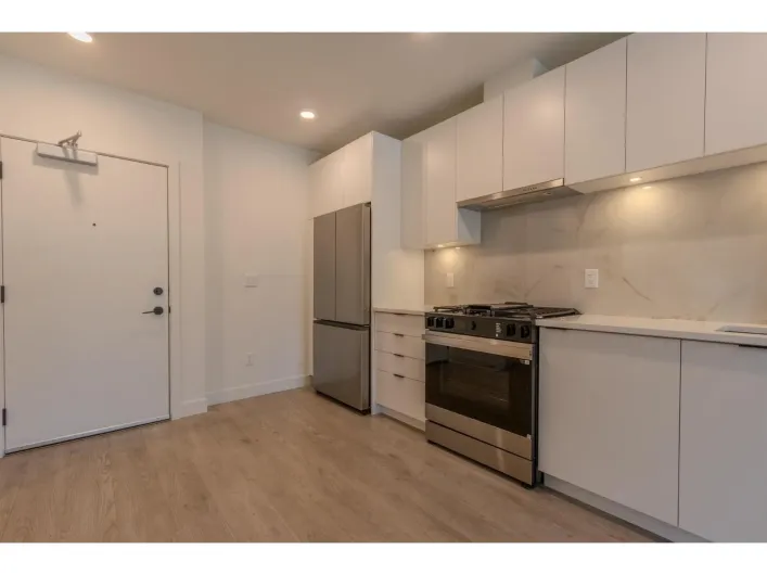 206 13238 105 AVENUE, Surrey