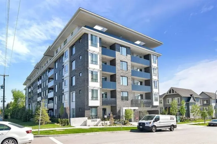 206 13623 81A AVENUE, Surrey