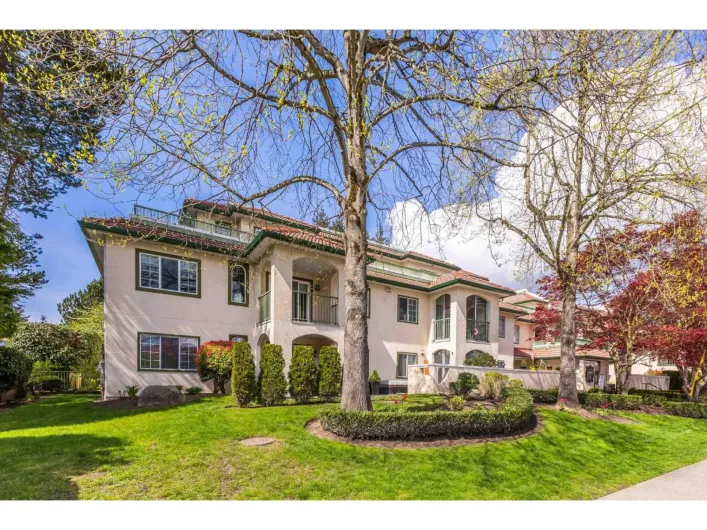 206 1447 BEST STREET, White Rock