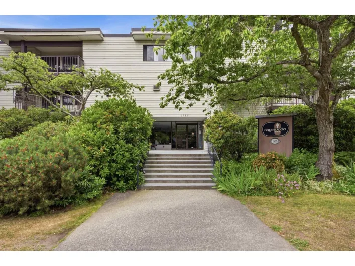 206 1555 FIR STREET, White Rock