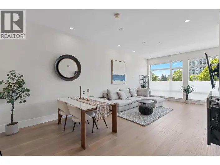 206 1591 BOWSER AVENUE, North Vancouver