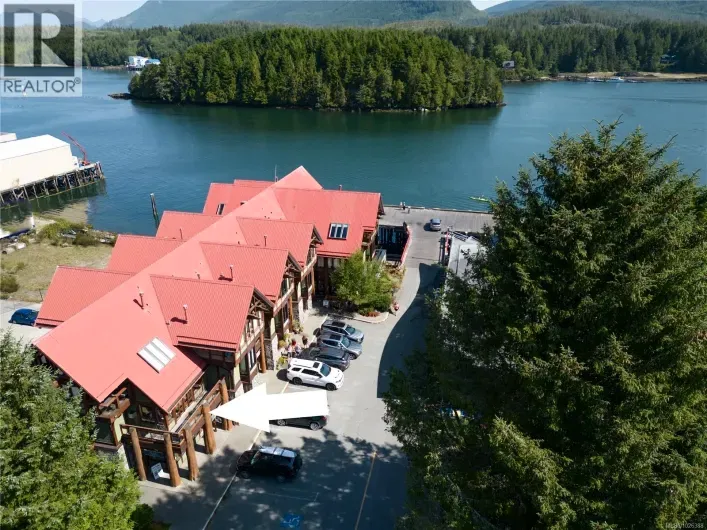 Apartment for sale: 206 1645 Cedar Rd, Ucluelet