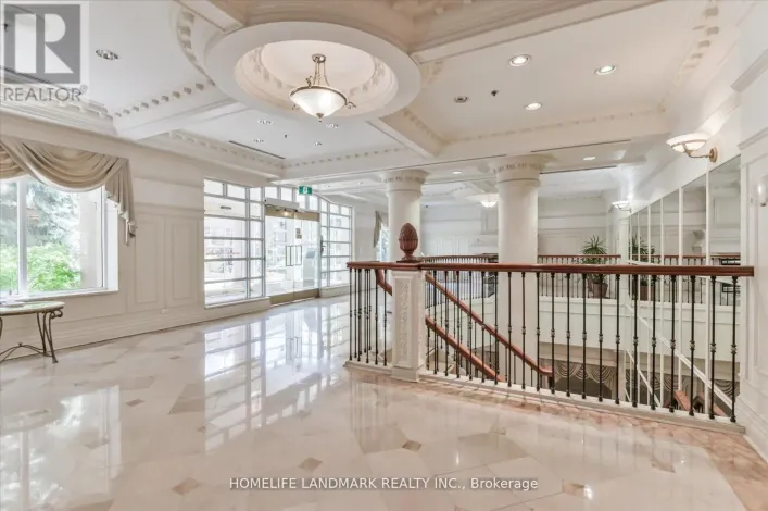 206 - 18 SOMMERSET WAY, Toronto