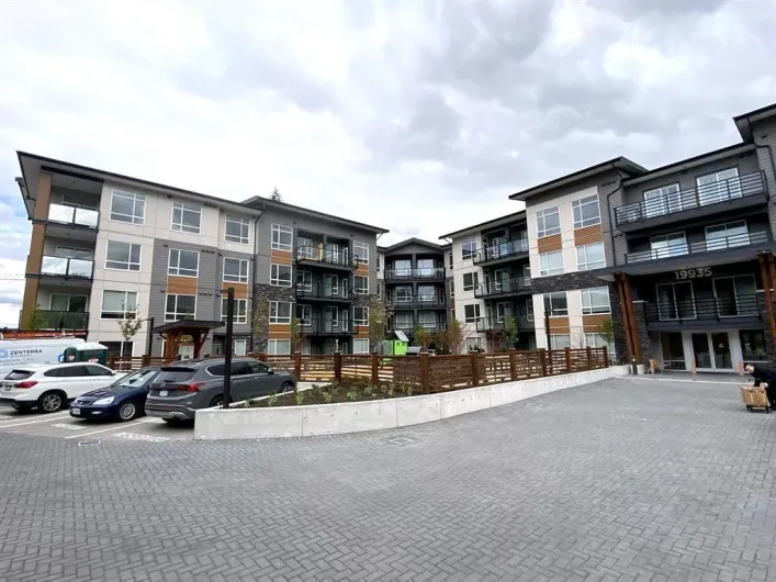 206 19935 75A AVENUE, Langley