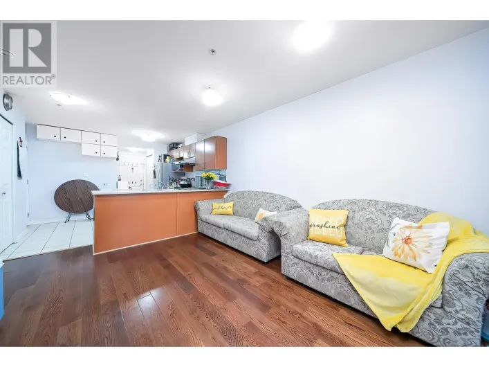 206 2028 E 37TH AVENUE, Vancouver