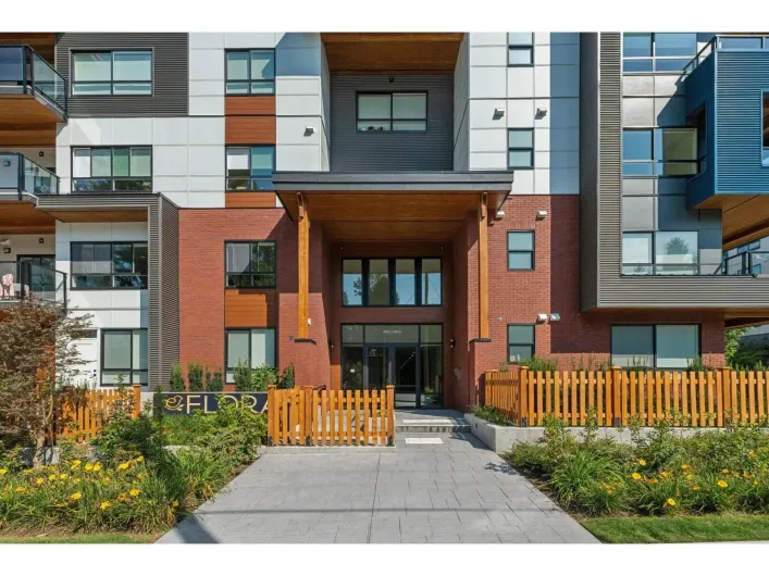 206 20286 72B AVENUE, Langley