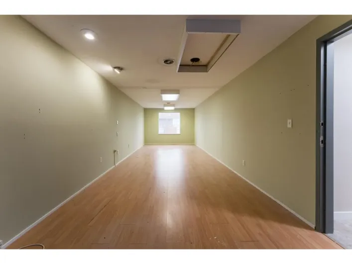 206 20466 FRASER HIGHWAY, Langley