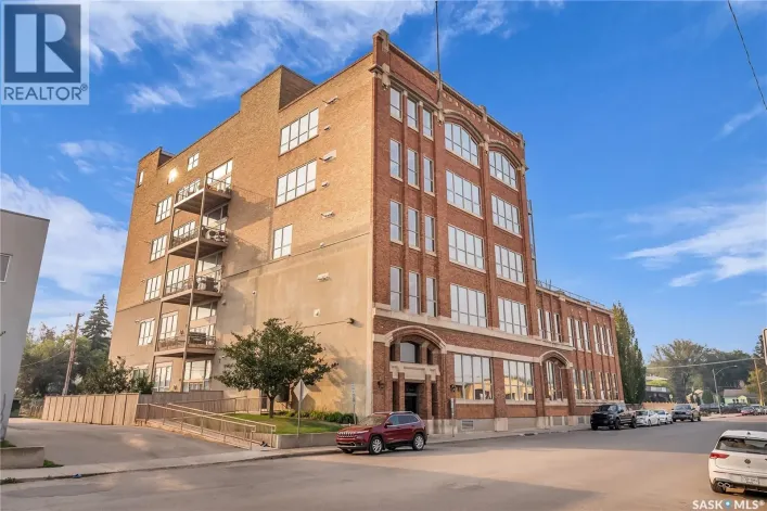 Apartment for sale: 206 211 D AVENUE N, Saskatoon