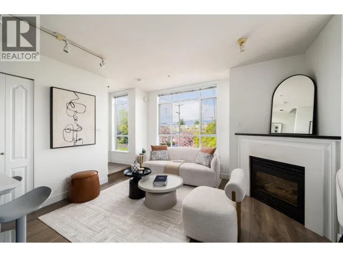 206 2190 W 5TH AVENUE, Vancouver