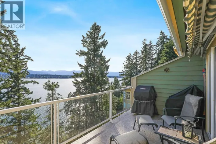 206 2275 Comox Ave, Comox