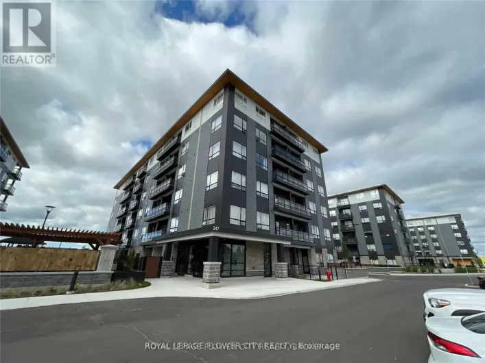 206 - 247 NORTHFIELD DRIVE E, Waterloo
