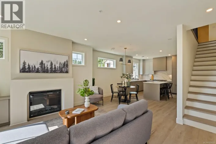206 2770 Vantilburg Cres, Langford