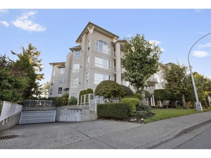 206 32120 MT WADDINGTON AVENUE, Abbotsford