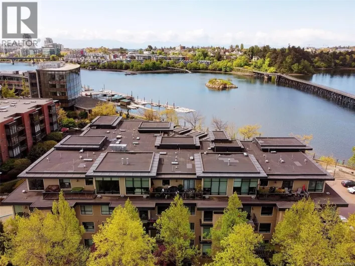 206 330 Waterfront Cres, Victoria