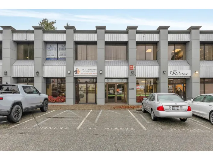 206 33119 SOUTH FRASER WAY, Abbotsford