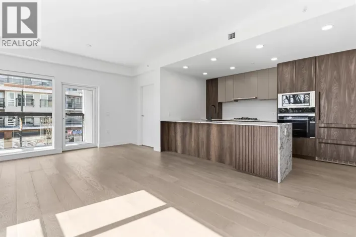 206 3590 W 39TH AVENUE, Vancouver