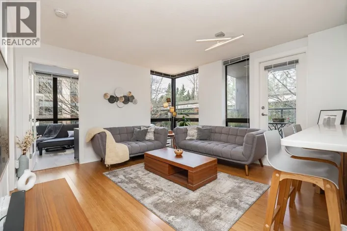 206 3638 VANNESS AVENUE, Vancouver