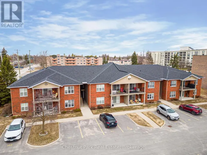 206 - 435 WALNUT STREET, Collingwood